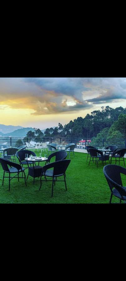 Host Jatin Mountain Crest Kasauli 7Oi827O7O3 Apartment Exterior photo